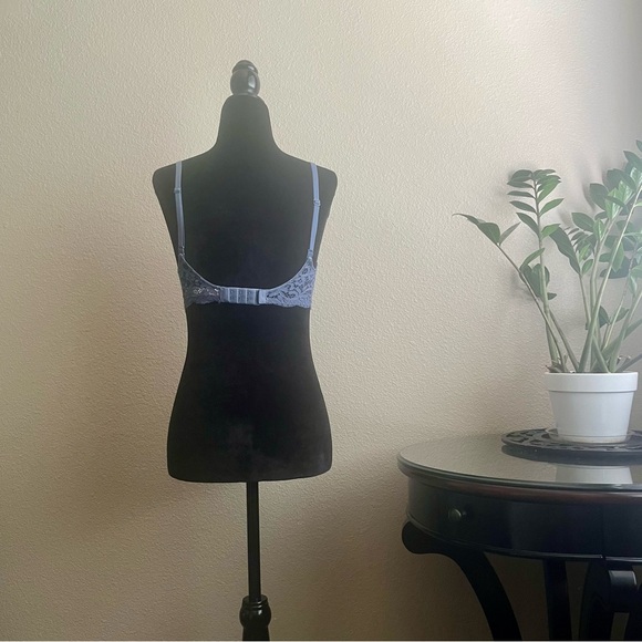 Victoria's Secret Body by Victoria Lined Demi Bra - Picture 2 of 4